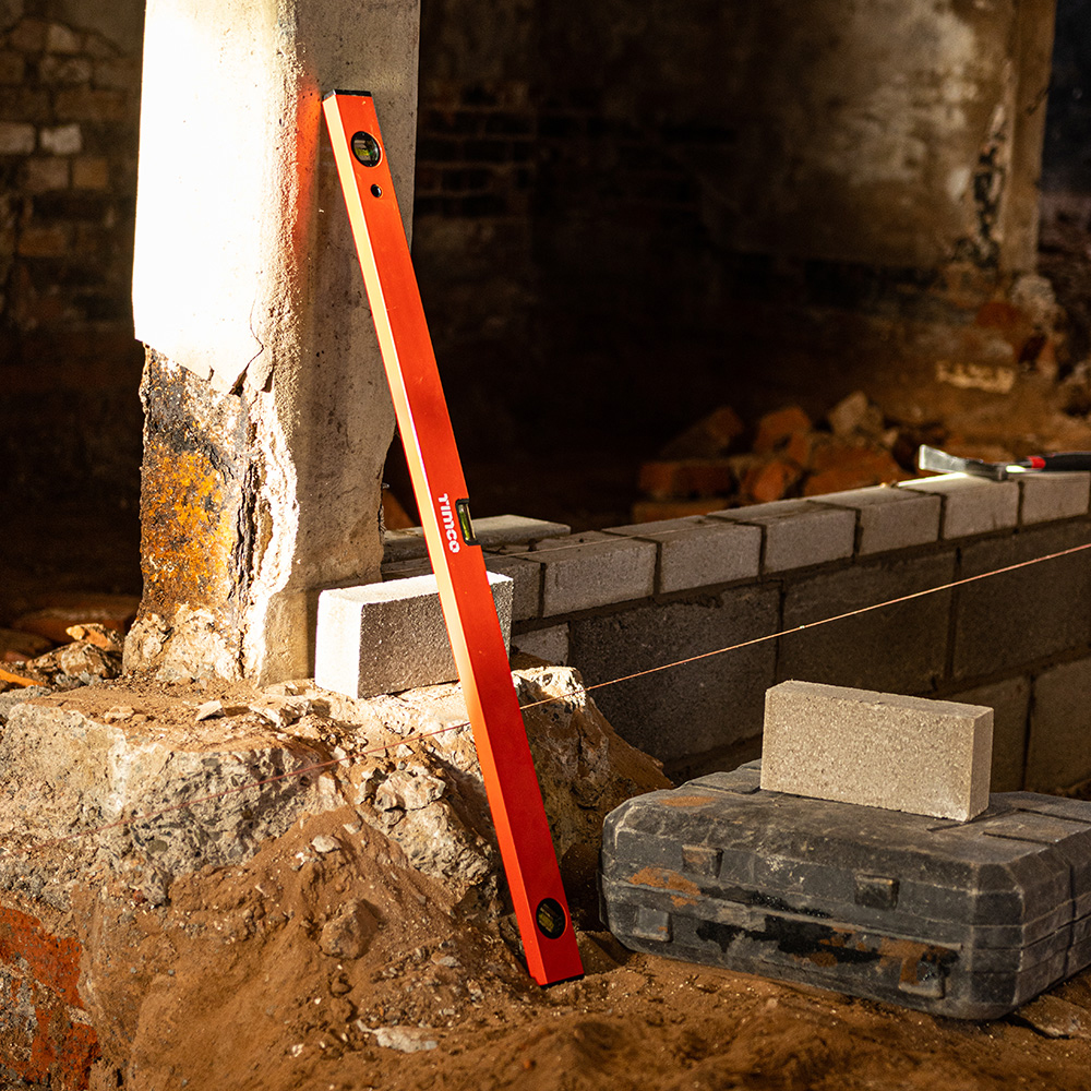 Spirit Level - Box Beam 600mm - Lifestyle