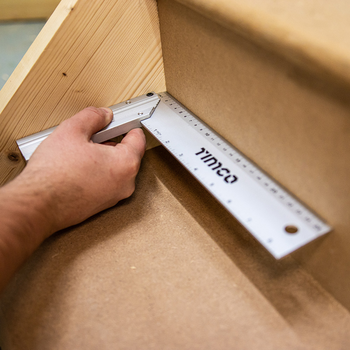 Try Square 250mm - lifestyle